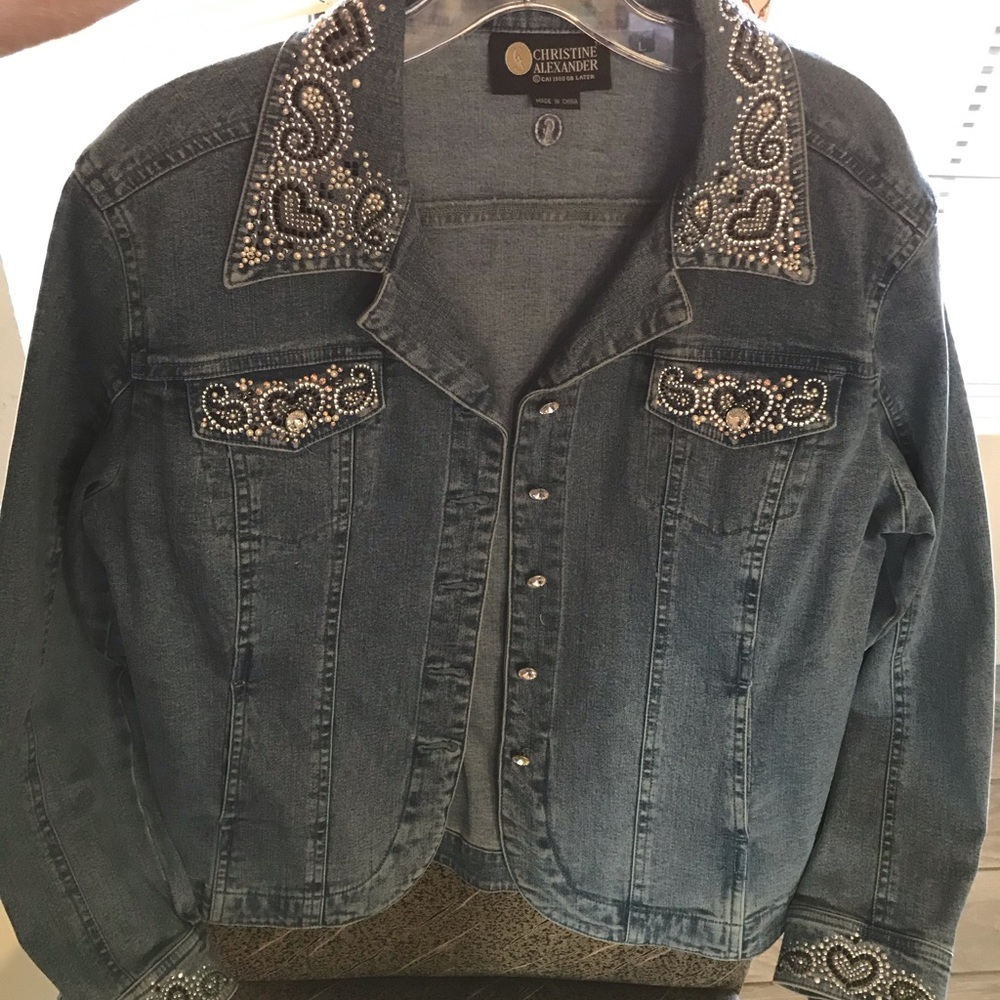 Ladies denim jacket with heart rhinestones